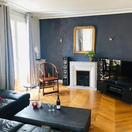 Apartament Grand Sunny Near The Eiffel Tower